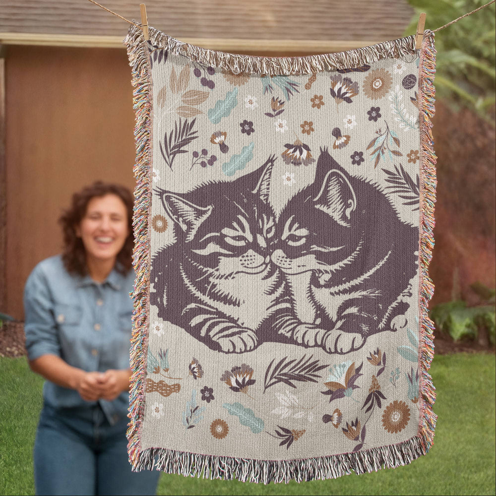 Snuggling Kitties - Woven Blanket